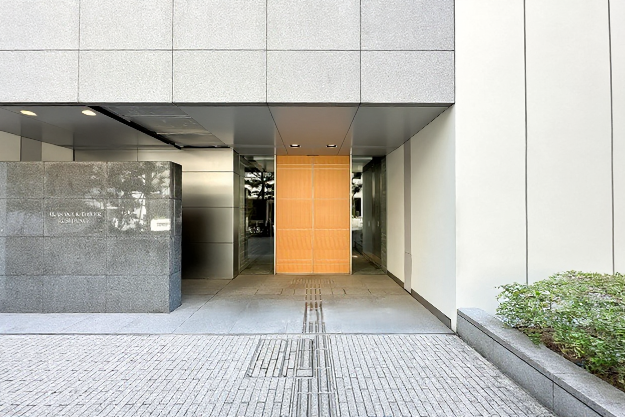 Akasaka K Tower Residence thumbnail 3