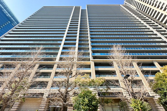 Caterina Mita Tower Suite West Arc thumbnail 2
