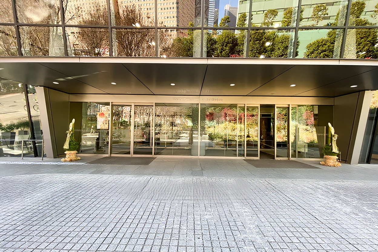 Central Park Tower La Tour Shinjuku thumbnail 2