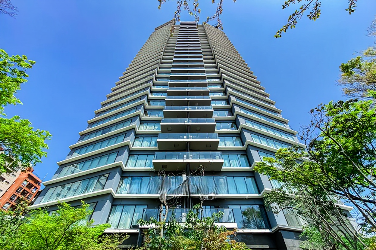 Conforia Shinjuku Eastside Tower - Main Image