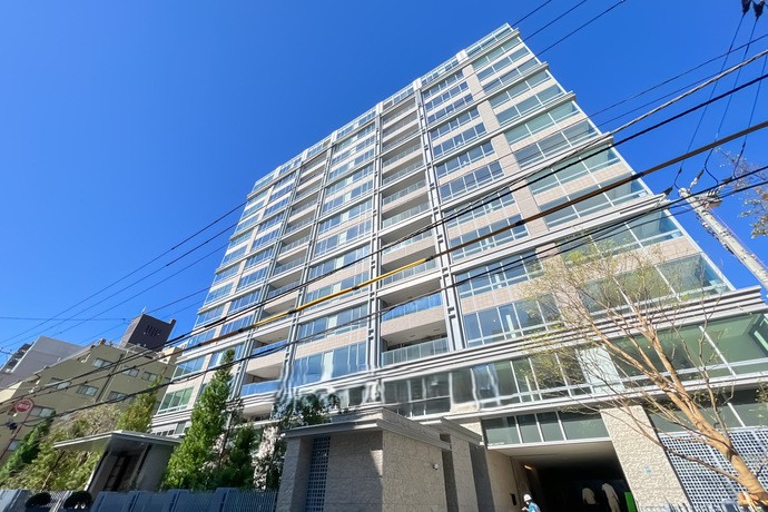 Park Court Chiyoda Yonbancho - Image 1