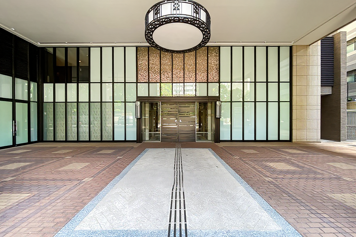 Park Court Toranomon Atago Tower thumbnail 2