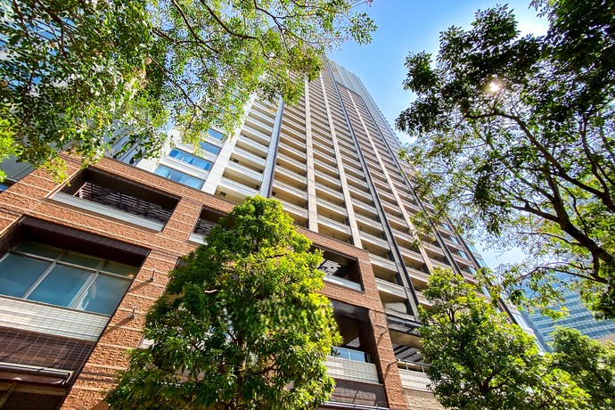 Park Tower Gran Sky - Image 1