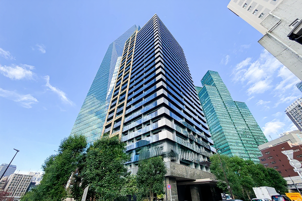 Roppongi Grand Tower Residence - Image 1