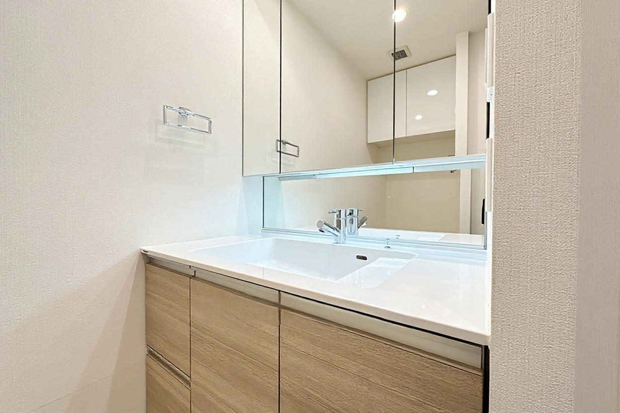 Roppongi Grand Tower Residence thumbnail 5