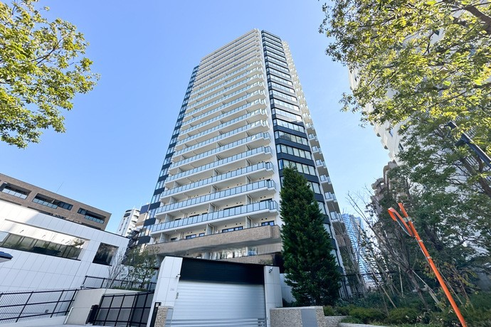 The Parkhouse Mita Garden Residence & Tower (Tower Building) - Image 1