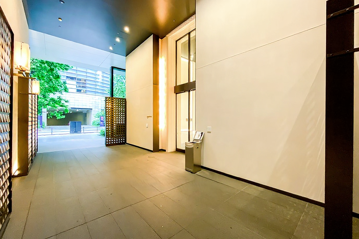 Toranomon Hills Residential Tower thumbnail 2